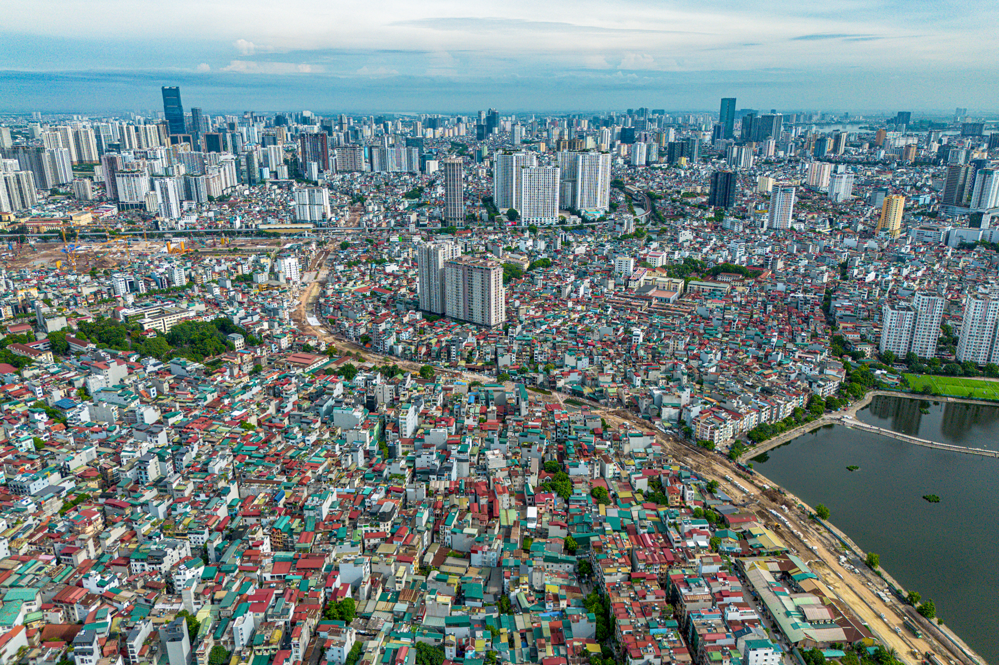 Toàn cảnh tuyến đường dang dở suốt nhiều năm, nằm giữa Thủ đô sắp thông xe sau 3 tháng: Loạt đại đô thị Vinhomes, Masteri hưởng lợi trực tiếp - Ảnh 12.