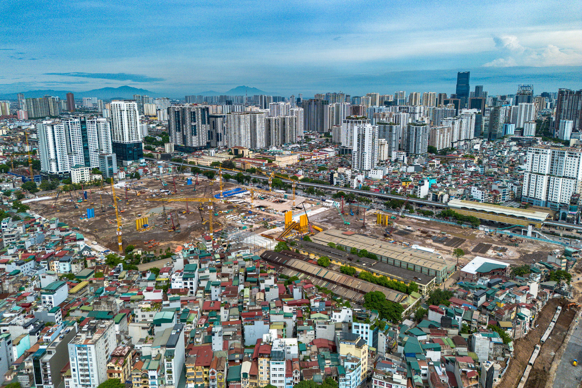 Toàn cảnh tuyến đường dang dở suốt nhiều năm, nằm giữa Thủ đô sắp thông xe sau 3 tháng: Loạt đại đô thị Vinhomes, Masteri hưởng lợi trực tiếp - Ảnh 8.