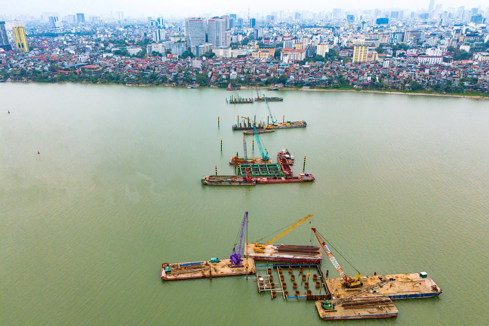 Siêu cầu 16.000 tỷ đồng do Sun Group triển khai nối phố cổ với phía Đông Hà Nội hoàn thành toàn bộ cọc khoan nhồi cầu chính- Ảnh 2.