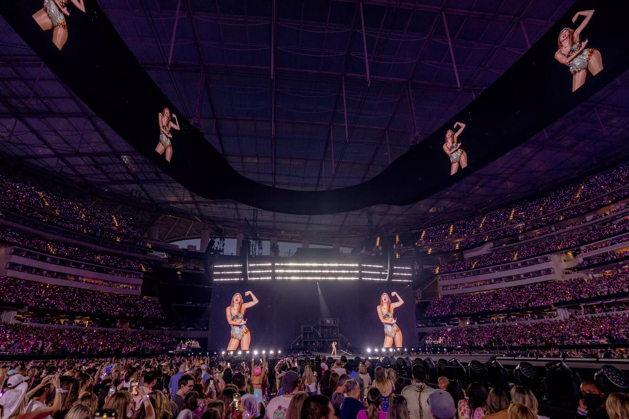 Nhà Trắng tung poster hình Tổng thống Trump: Tương đồng "bức ảnh 5,7 tỷ đô" của Taylor Swift đến ngỡ ngàng- Ảnh 5.