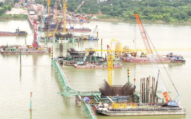 Gỡ trúng điểm nghẽn để thúc đẩy đầu tư công