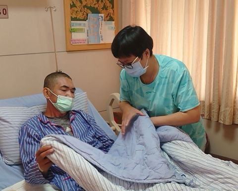Người đàn ông 52 tuổi mắc ung thư gan: Thà nhịn đói còn hơn ăn 4 loại bữa sáng này