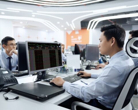 Định giá hấp dẫn mở ra kỳ vọng hồi phục cho VN-Index trong tháng 8