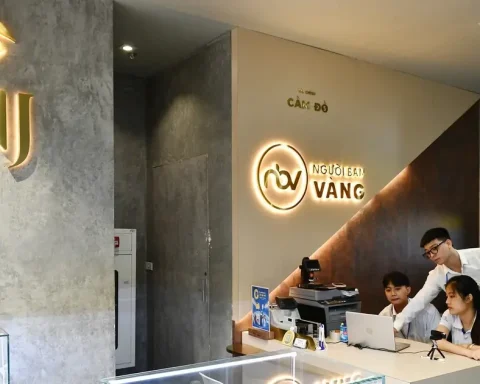 Mở màn tháng 8, PNJ và loạt cổ phiếu ‘đua’ trần