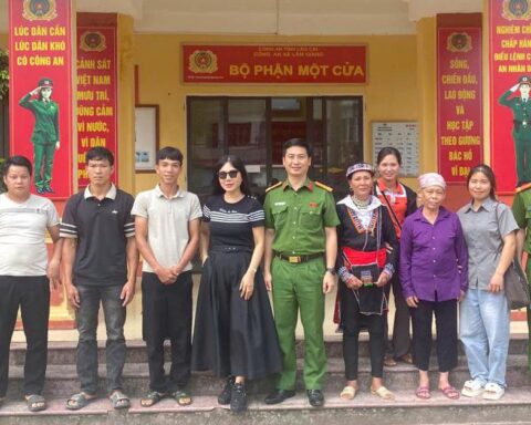 Đi buôn rồi thất lạc con gái 8 tuổi, 48 năm sau gia đình vỡ òa đoàn tụ: Người mẹ mang theo nỗi day dứt tìm con gần nửa thế kỷ