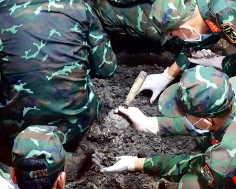 Tìm được thêm 14 hài cốt liệt sĩ tại Công viên Lê Thị Riêng