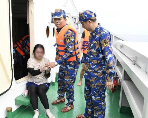 Cô gái trong vụ 3 người bị sóng cuốn ở Đà Nẵng kể cách sống sót sau 8 giờ lênh đênh trên biển dù không biết bơi