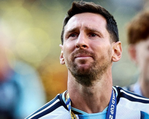 Xúc động vì những lời Messi nói về người cha mà anh tôn kính, càng khắc sâu nỗi đau tột cùng của GOAT khi mất bố