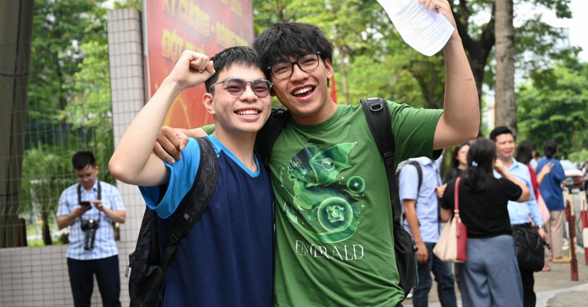NÓNG: Trường đại học đầu tiên công bố điểm chuẩn đại học 2026, cao nhất 26,98 điểm