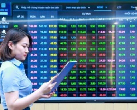 Thị trường chứng khoán tháng 8 trước cơ hội hồi phục sau nhịp điều chỉnh mạnh