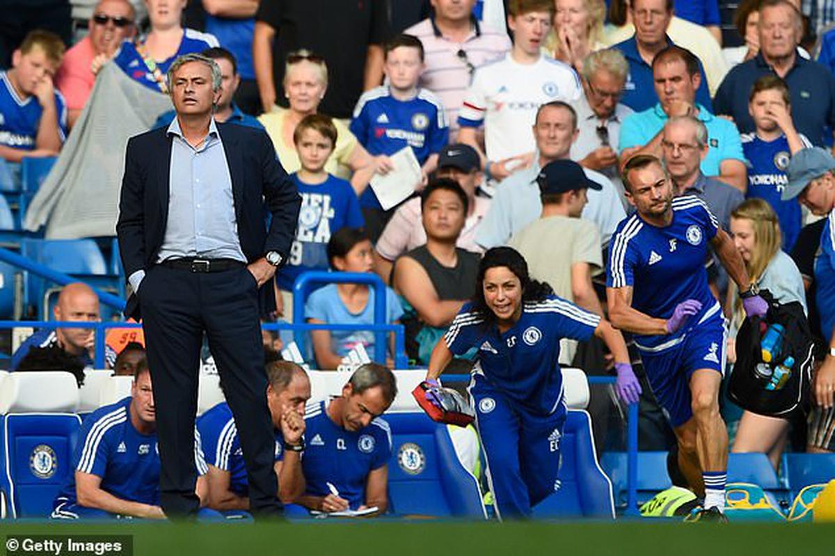 Mourinho “châm ngòi” lại vụ cãi vã chấn động bóng đá Anh 11 năm trước: Quyết không xin lỗi nữ bác sĩ Chelsea