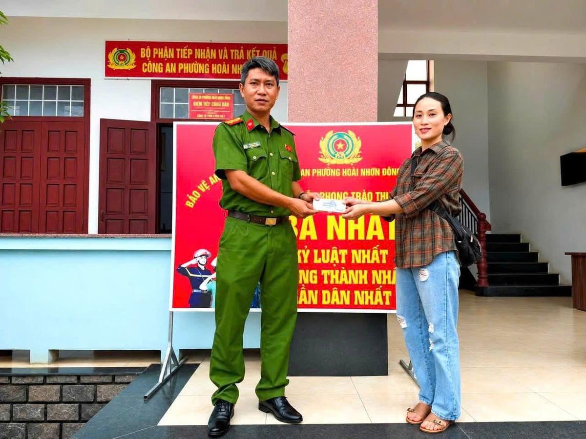 Sau khi chuyển khoản thành công 25.100.000 đồng, người phụ nữ SN 1994 lập tức trình báo công an