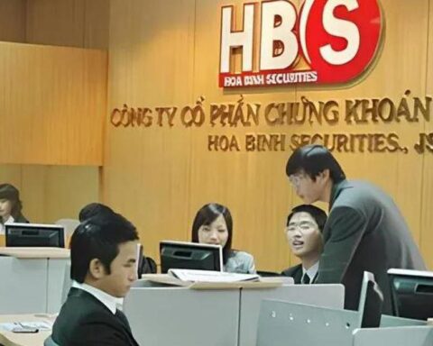 Cổ phiếu của Chứng khoán Hòa Bình duy trì diện hạn chế giao dịch