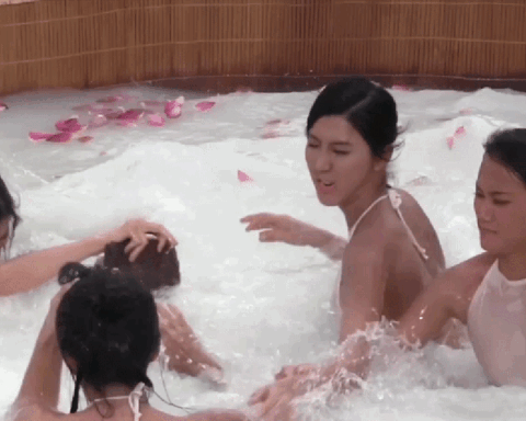 Nữ diễn viên cả sự nghiệp chỉ thấy đúng bóng lưng, được Trấn Thành và Ninh Dương Lan Ngọc cưng như trứng