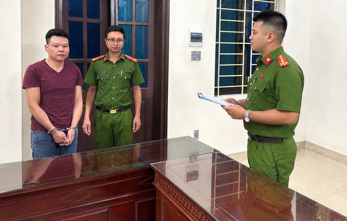 Lừa “chạy” thủ tục đất đai, một đối tượng bị khởi tố, bắt tạm giam