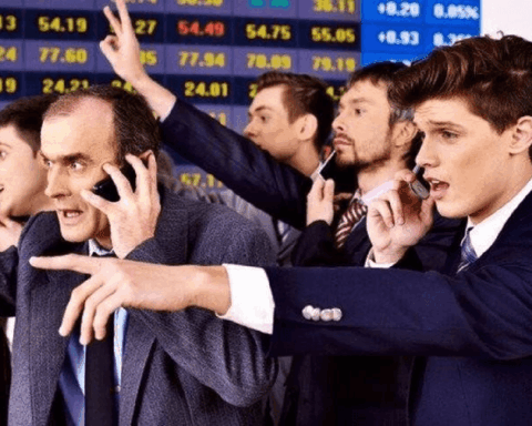 Hai mã ngân hàng cùng một cổ phiếu Bluechips được tự doanh CTCK gom mạnh phiên giảm điểm