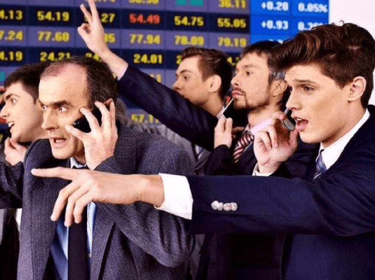 Hai mã ngân hàng cùng một cổ phiếu Bluechips được tự doanh CTCK gom mạnh phiên giảm điểm