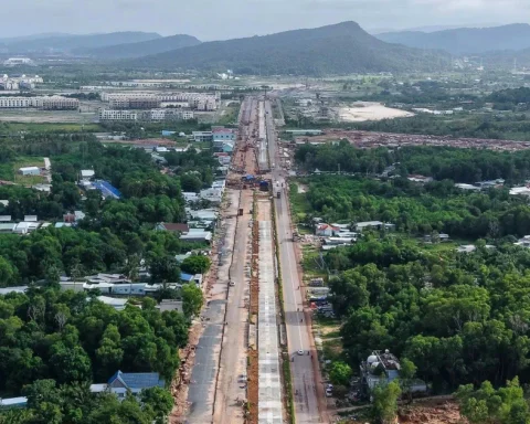 ‘Thần tốc’ thi công tuyến tàu điện đầu tiên tại Phú Quốc