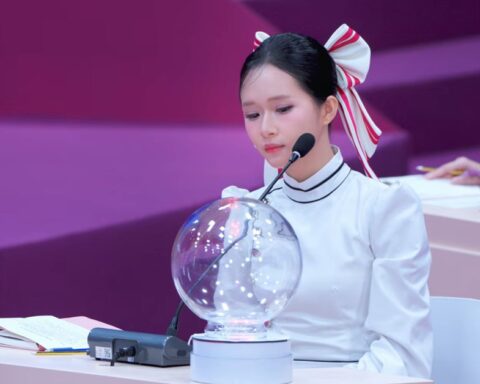 Danh tính thí sinh “mặt búng ra biểu cảm” trong show phép thuật của Dược Sĩ Tiến
