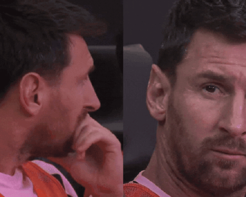 Video: Xúc động ánh mắt đượm buồn của Messi trên ghế dự bị trận đấu của Inter Miami