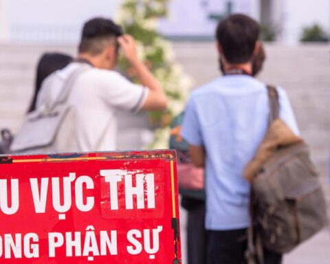Thí sinh Tuyên Quang làm thủ tục dự thi tốt nghiệp
