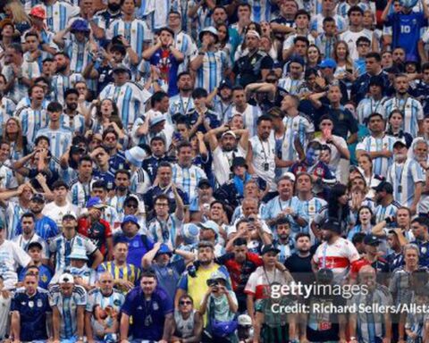 Giữa tranh cãi trọng tài World Cup thiên vị Argentina, Chủ tịch liên đoàn bóng đá AFA bất ngờ bị FBI điều tra