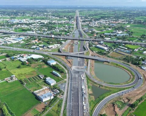 Hạ tầng khu Tây TP.HCM hoàn thiện, bất động sản nhà phố hút khách