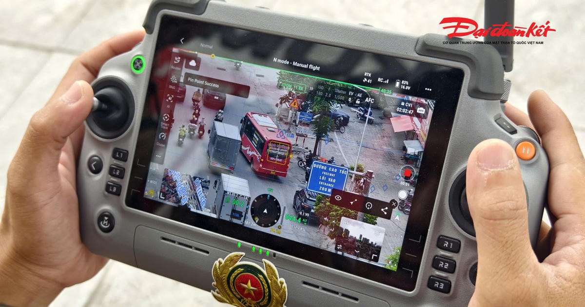 UAV “mắt thần” trên cao, CSGT Hà Nội soi rõ xe vi phạm, xử lý nhanh điểm nghẽn