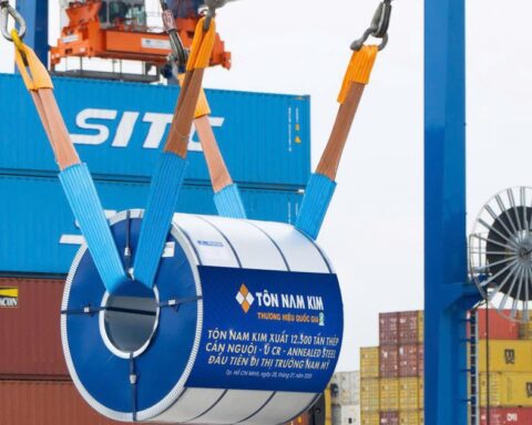 Tổng giám đốc Thép Nam Kim mua vào 1 triệu cổ phiếu NKG
