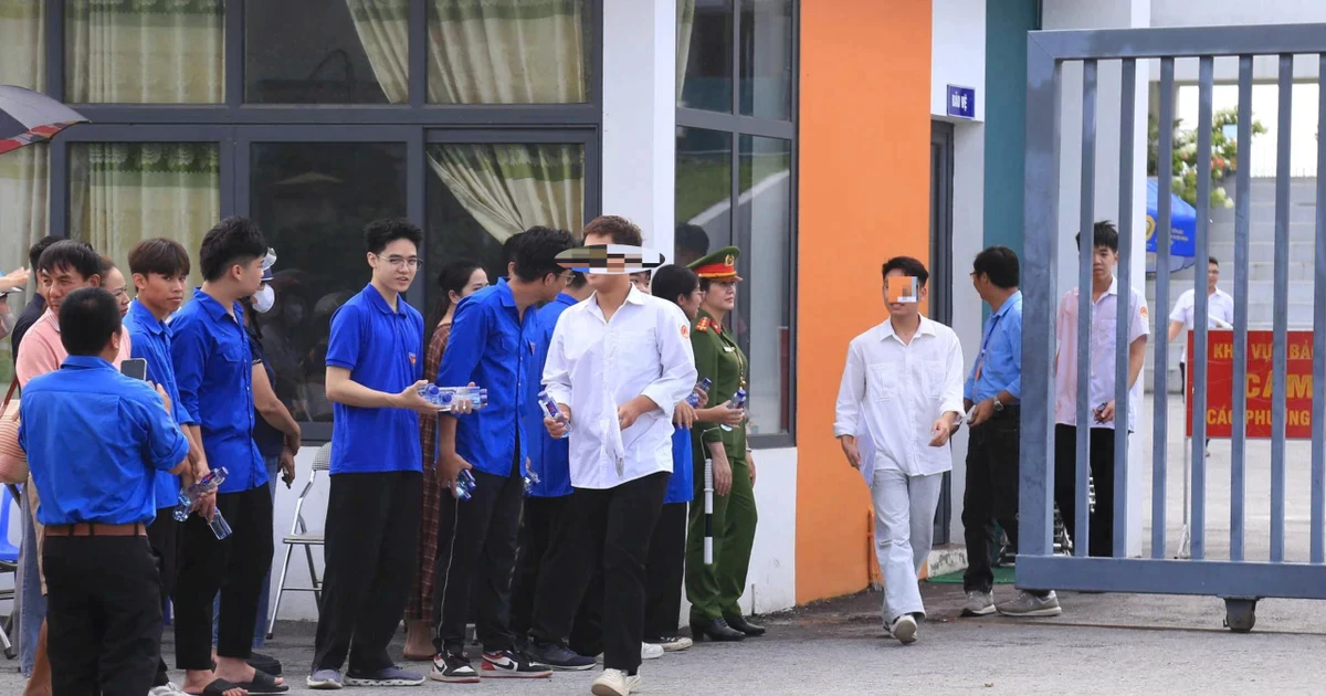 Thí sinh Chuyên Tuyên Quang hoàn thành thi tốt nghiệp