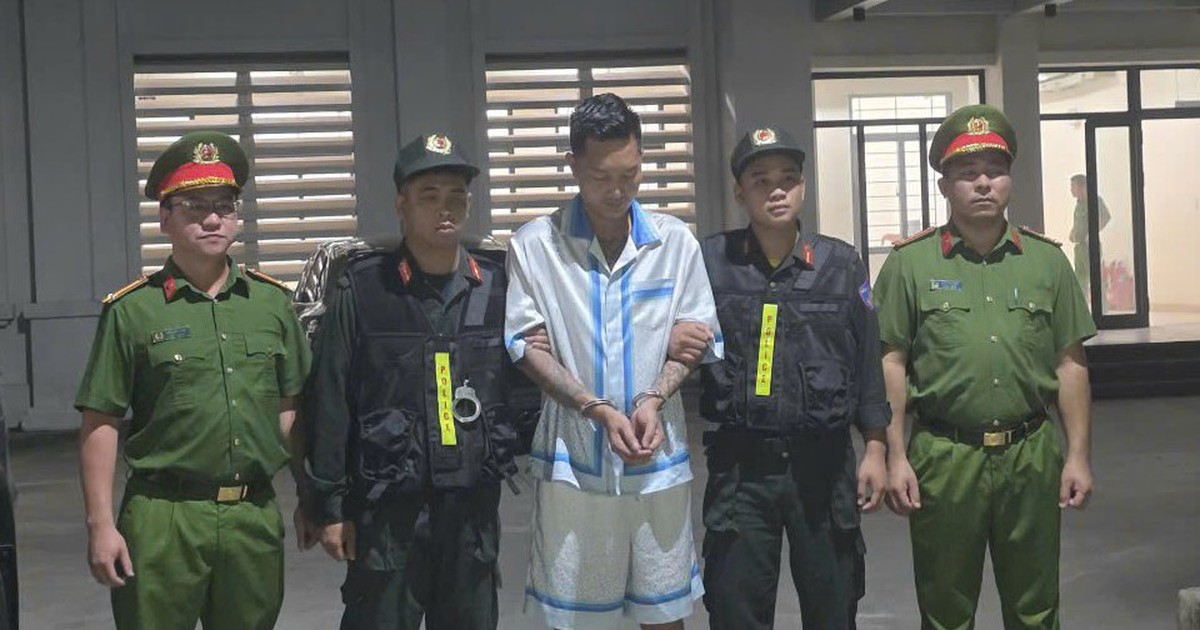 Khởi tố Huấn Hoa Hồng và vợ Phạm Thị Ngọc Linh