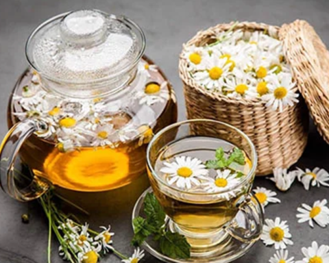 Uống trà hoa cúc mỗi ngày để “thải độc gan”, 6 tháng sau người đàn ông nhận kết quả bất ngờ