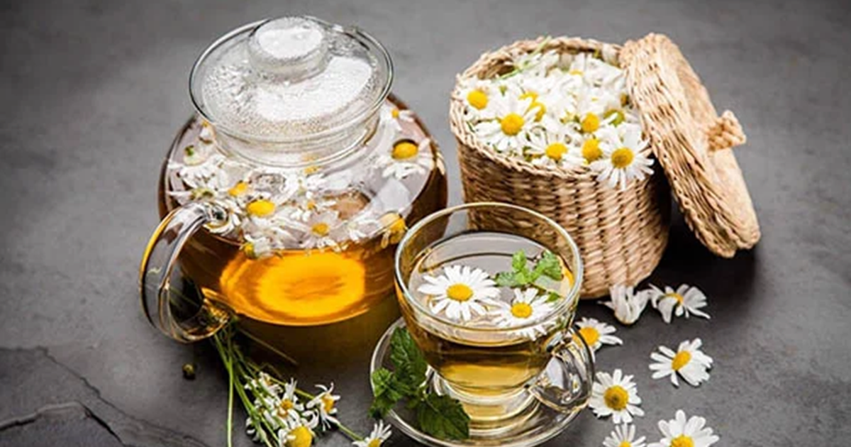 Uống trà hoa cúc mỗi ngày để “thải độc gan”, 6 tháng sau người đàn ông nhận kết quả bất ngờ