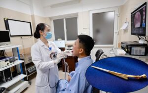 Bé gái 2 tháng tuổi mắc giang mai, nhầm sang viêm da cơ địa