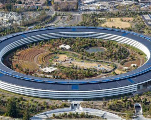 ‘Mỏ vàng’ hơn 100 tỷ USD của Apple lung lay, ‘Táo khuyết’ có thể mất trắng hoa hồng