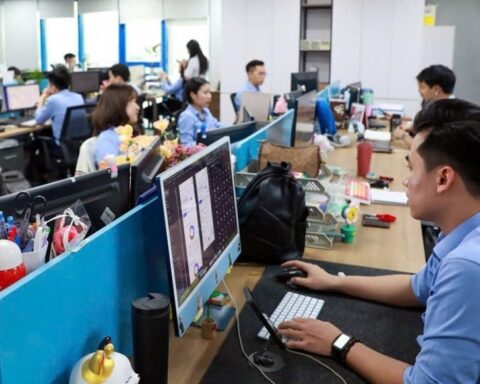 Chuẩn bị nguồn nhân lực cho bước phát triển mới của thị trường chứng khoán