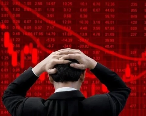 VN-Index hụt hơi, cổ phiếu bất động sản ‘đỏ lửa’