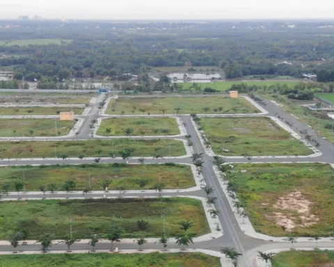 Sự thật đằng sau việc người mua ép giá bất động sản