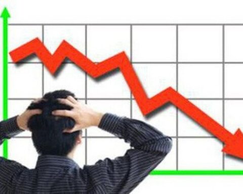 5 tháng từ ngày Đặng Văn Lâm bán sạch cổ phiếu, thị giá bất ngờ rơi sốc