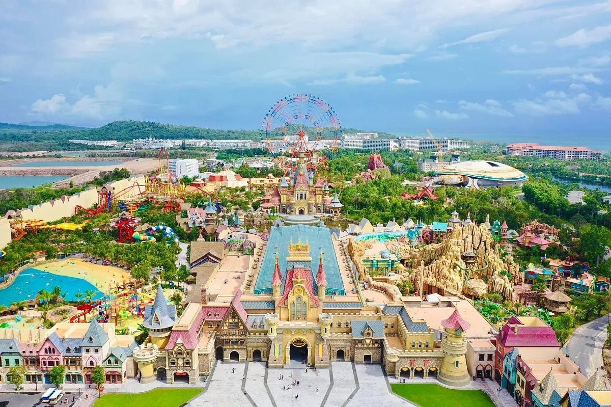 Việt Nam sẽ có “kỳ quan giải trí” với 200 trò chơi tại thành phố giàu nhất cả nước, “vượt mặt” Disneyland Hong Kong và Universal Singapore