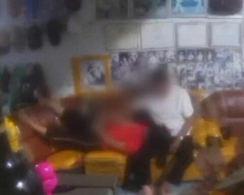 Xác minh vụ thiếu nữ câm điếc nghi bị người đàn ông lớn tuổi sàm sỡ: Camera ghi lại gì?