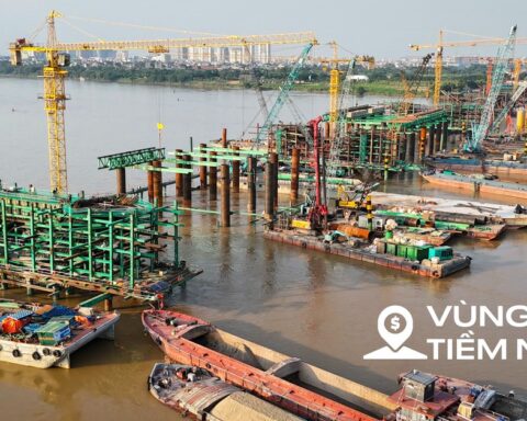 Ngắm đại công trường xây cầu vô cực ở Hà Nội: 8 tháng đạt gần 40% tiến độ, 26.000 tấn thép đã sẵn sàng, 500 người làm 3 ca để vượt qua cột mốc khó khăn nhất
