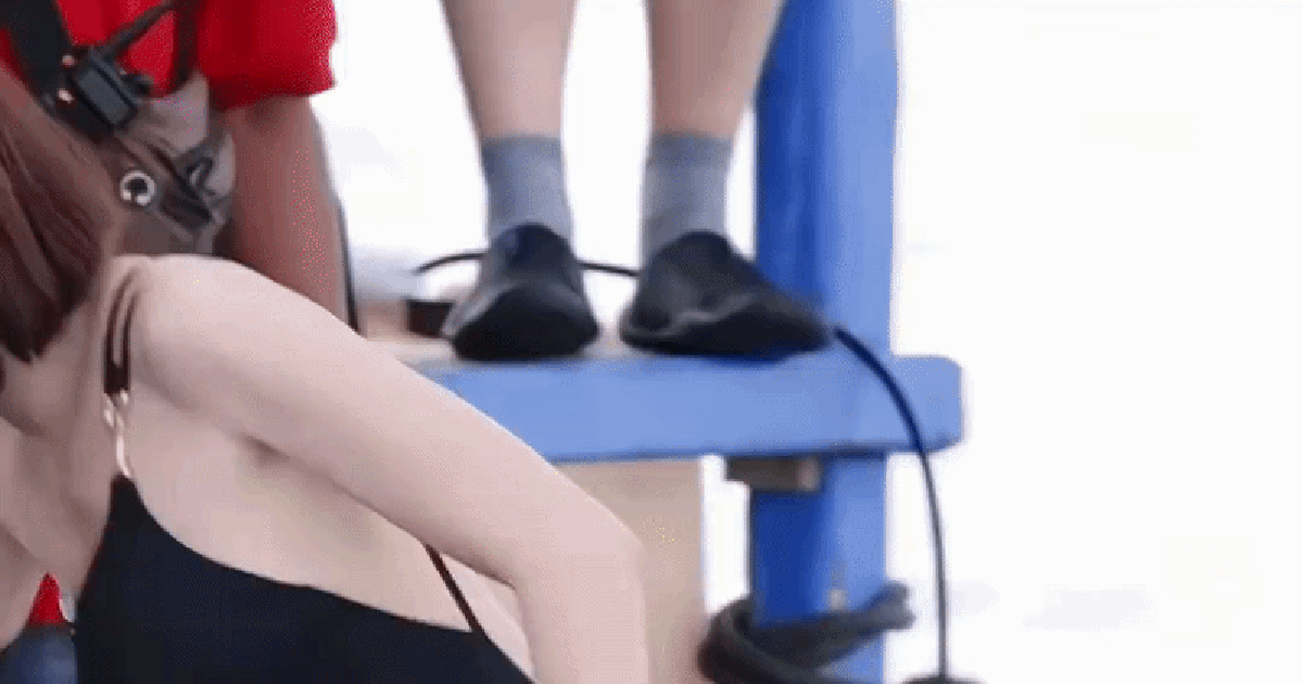 Ngũ quan hài hoà ở tuổi 47 của Tần Lam