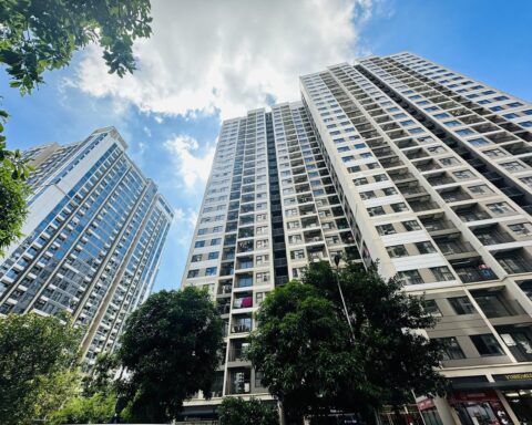 Chung cư Hà Nội chạm mốc 123 triệu đồng/m2, giao dịch bất động sản cả nước đồng loạt giảm mạnh