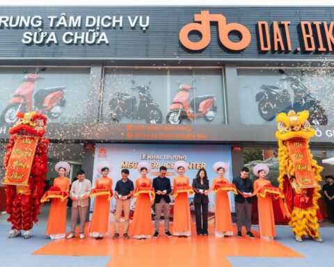 Mega Service Center vừa khai trương của hãng xe điện Việt: Rộng 1.000 m2, xử lý 70 xe cùng lúc