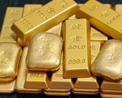 Chuyên gia dự báo sốc về giá vàng
