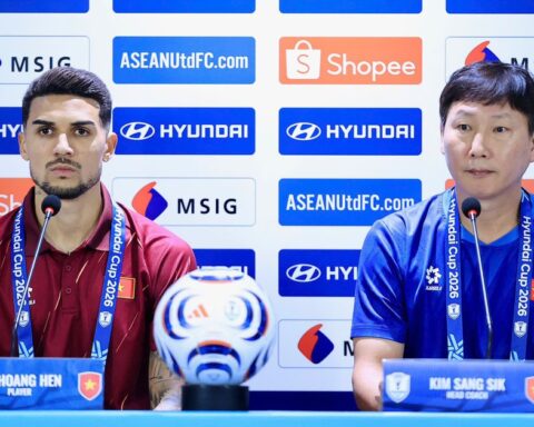 HLV Kim Sang-sik: “Muốn làm nên lịch sử chưa từng có, ĐT Việt Nam nhất định phải thắng Thái Lan”