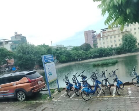 Bộ Xây dựng yêu cầu ứng phó khẩn cấp với bão số 4