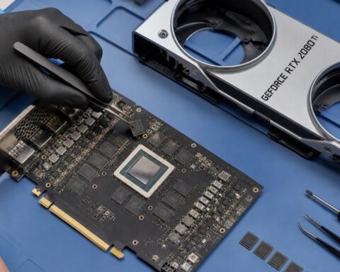 Thiếu VRAM chạy AI, cửa hàng Nhật mở dịch vụ nâng cấp với giá 25 USD mỗi GB
