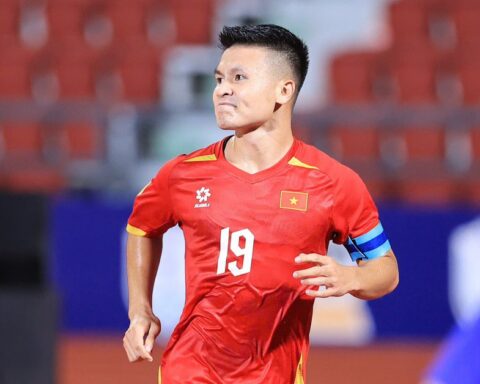 Khoảnh khắc Hai Long ăn mừng ngạo nghễ, Quang Hải khẳng định đẳng cấp không thể bàn cãi trước Thái Lan
